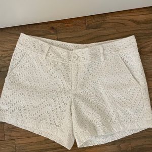 White sear-sucker Jade Melody Tam Shorts